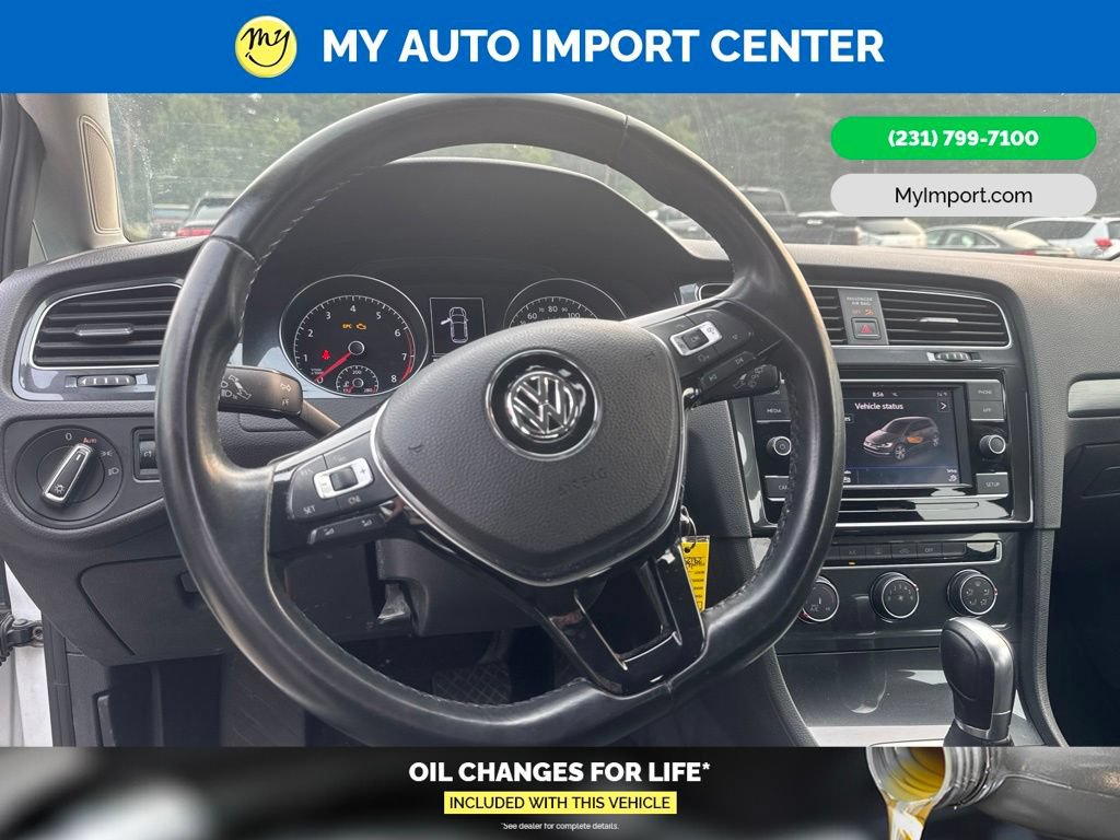 Used 2018 Volkswagen Golf S FWD image 9