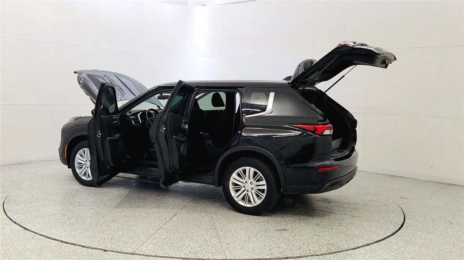 Used 2023 Mitsubishi Outlander ES AWD/4WD image 11
