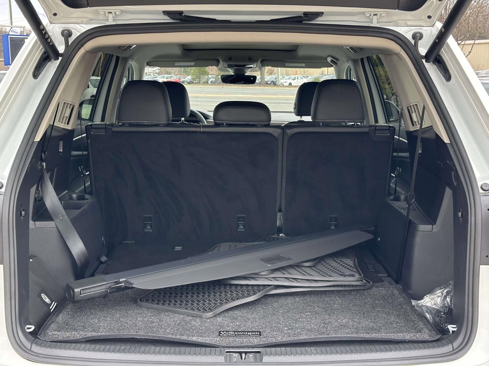 Certified 2024 Volkswagen Atlas SEL image 12