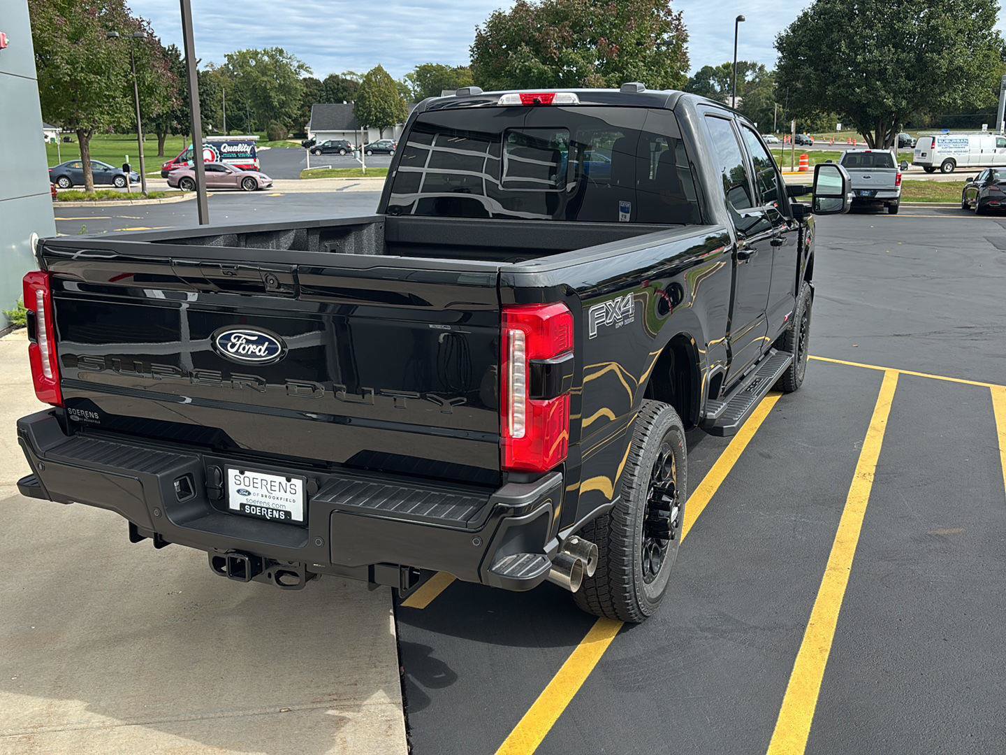 New 2027 Ford F250 Lariat w/ Black Appearance Package AWD/4WD image 7