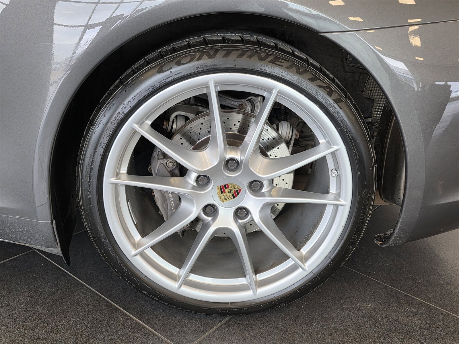 Used 2015 Porsche 911 Carrera image 32