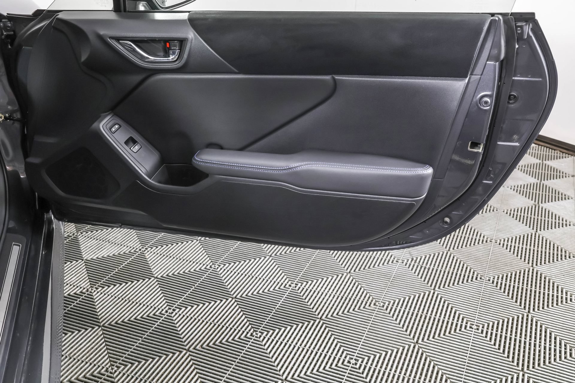 Used 2024 Subaru BRZ tS RWD image 41
