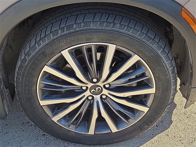 Used 2023 INFINITI QX60 Sensory w/ Vision Package image 8