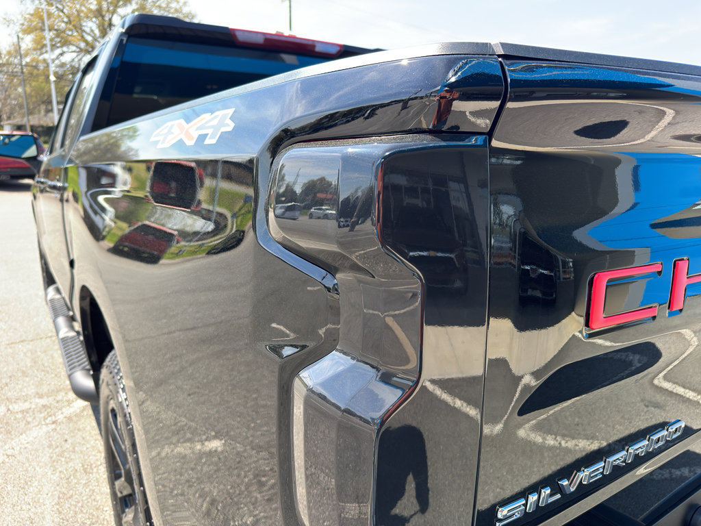 Used 2026 Chevrolet Silverado 1500 RST w/ RST Select Package image 9