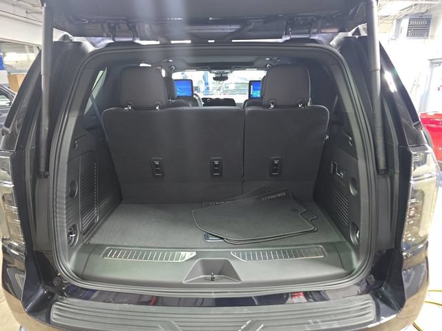 New 2026 Chevrolet Tahoe High Country AWD/4WD image 16