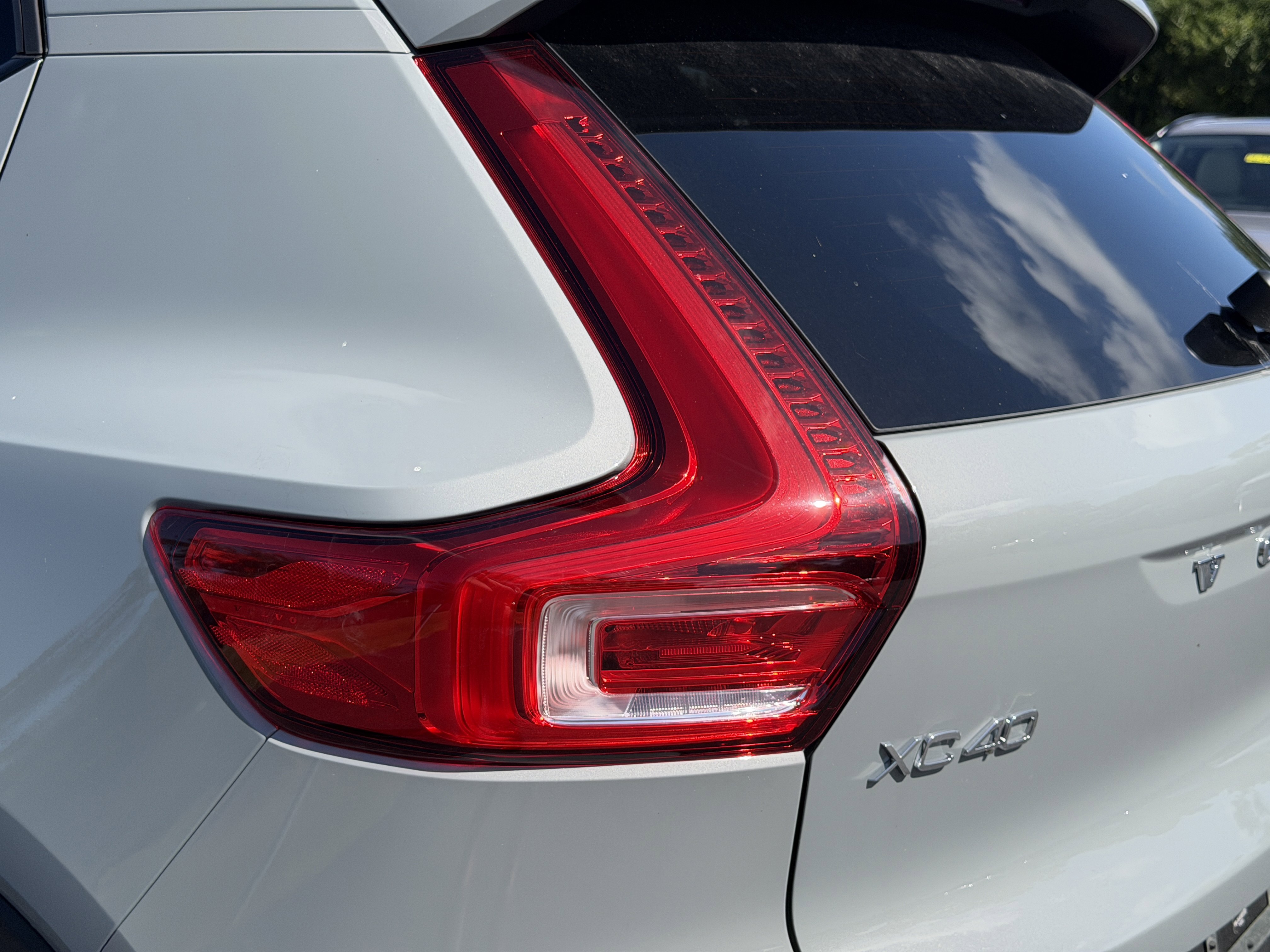 New 2026 Volvo XC40 B5 Core AWD/4WD image 9