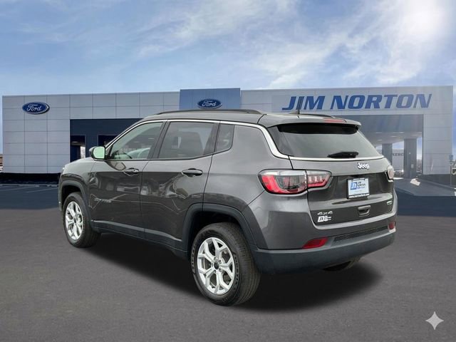 Used 2022 Jeep Compass Latitude w/ Convenience Group AWD/4WD image 7