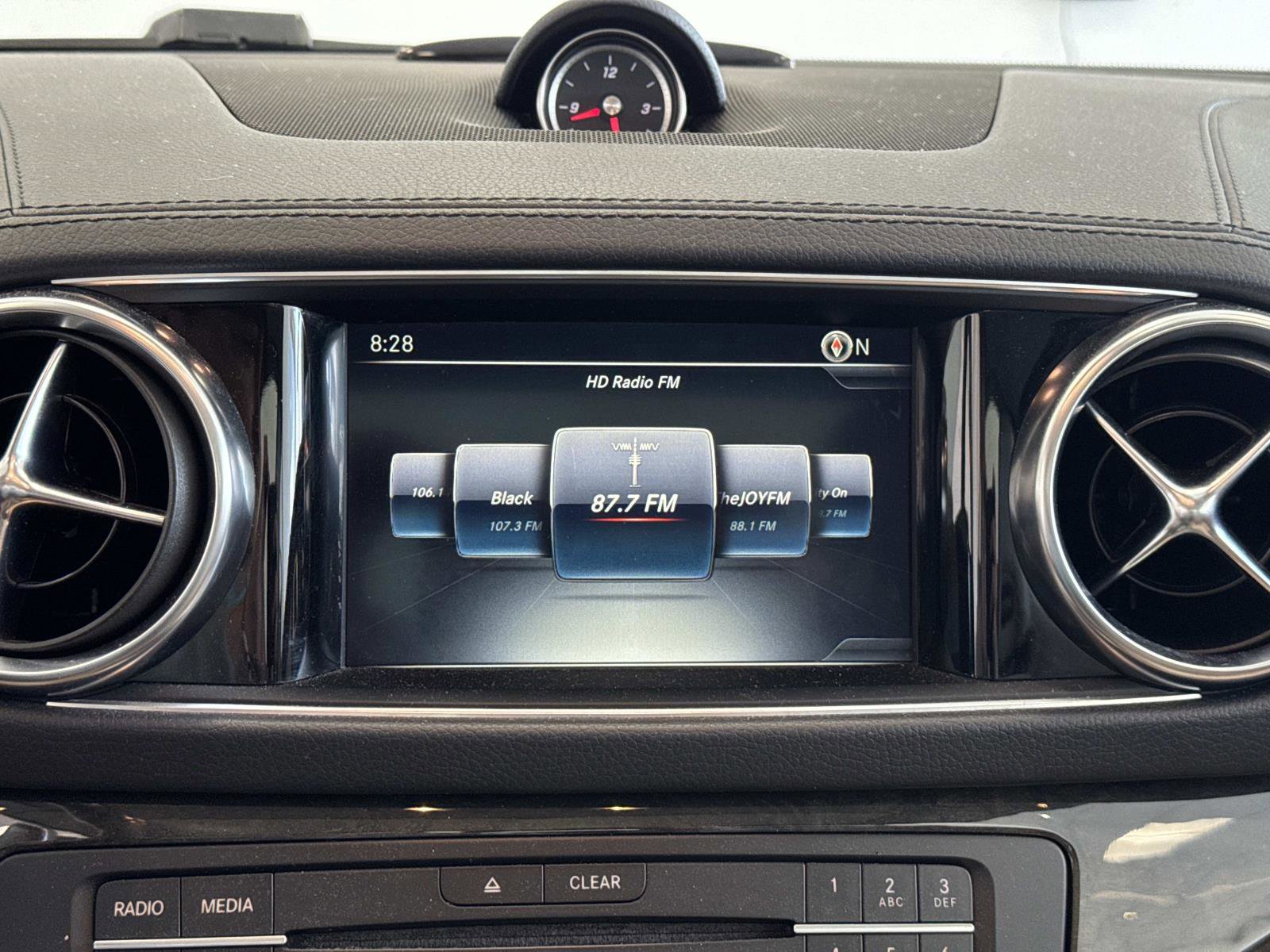 Used 2017 Mercedes-Benz SL 550 image 19