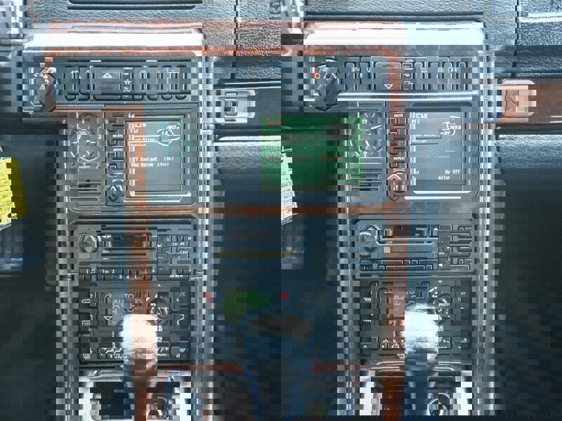 Used 2002 Land Rover Range Rover HSE image 17