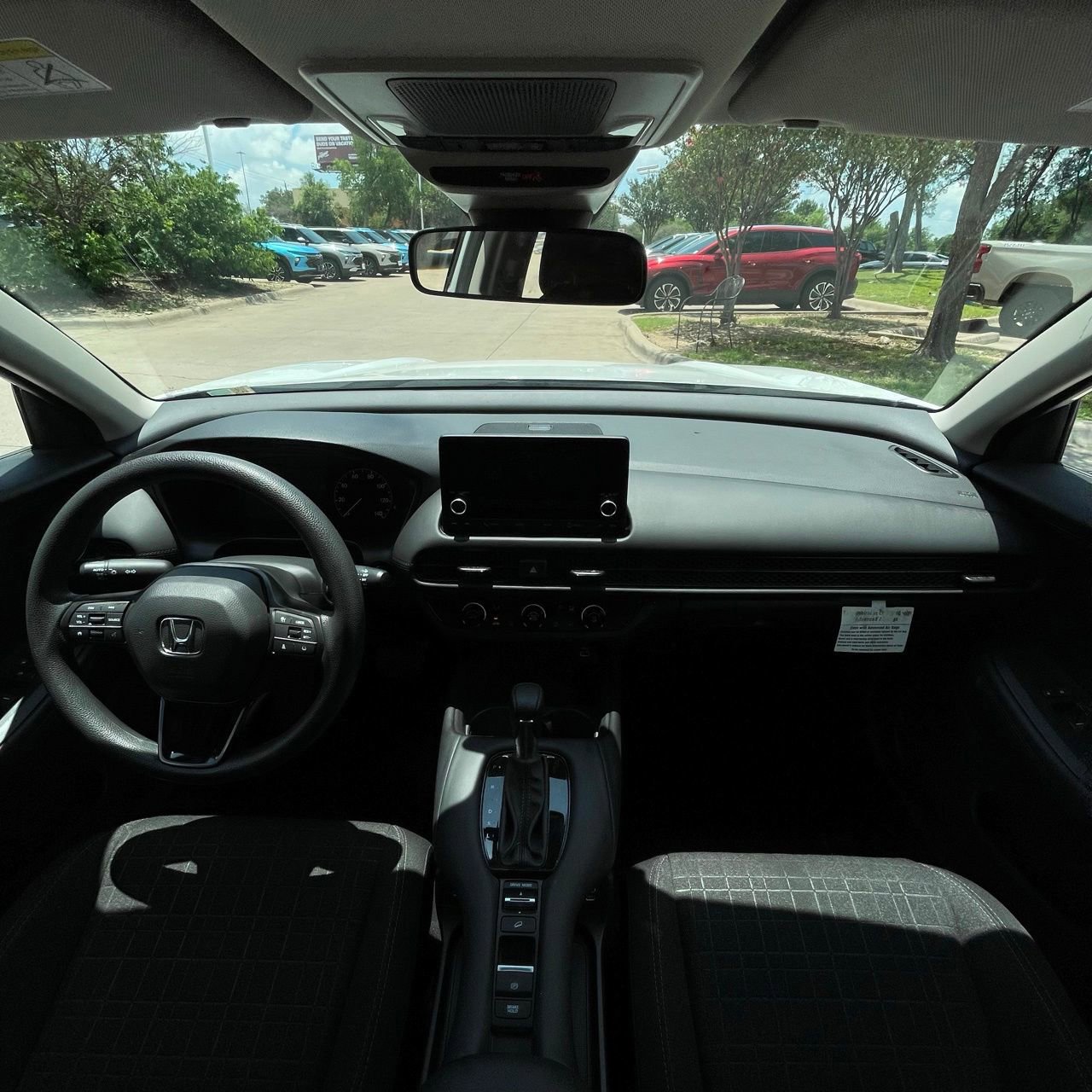 Used 2025 Honda HR-V LX image 10