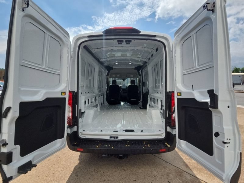New 2026 Ford Transit 250 148 Medium Roof Extended AWD image 9