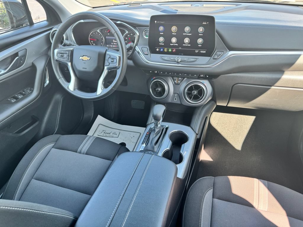 Used 2025 Chevrolet Blazer LT FWD image 12