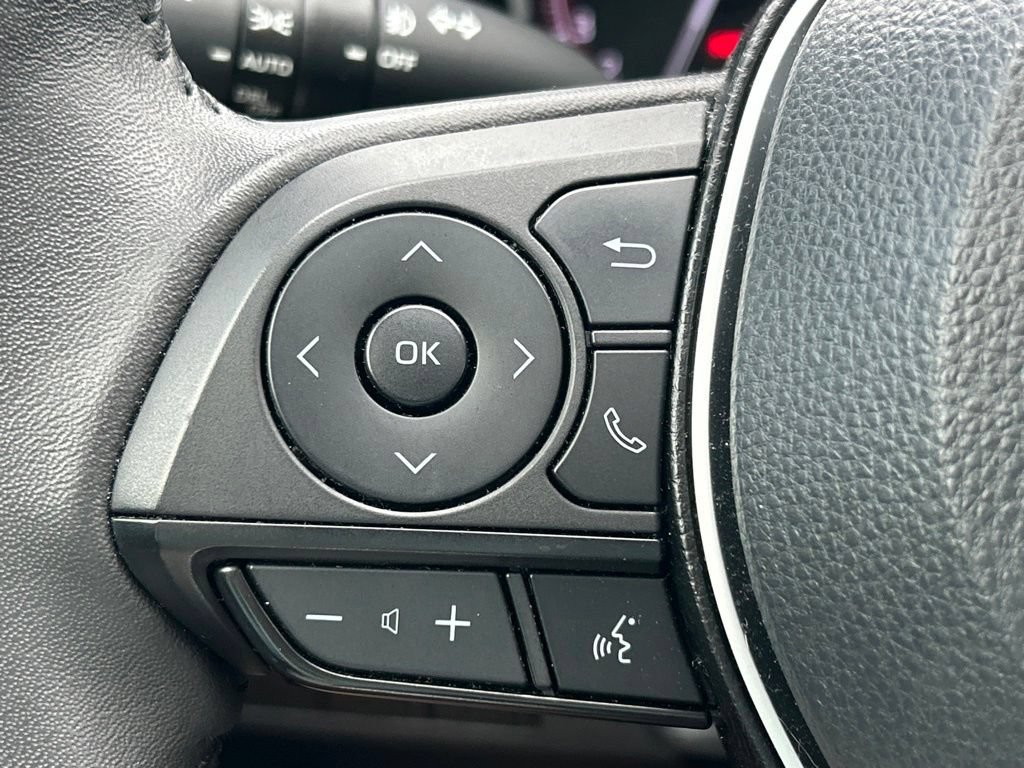 Used 2023 Toyota RAV4 XLE Premium AWD/4WD image 25
