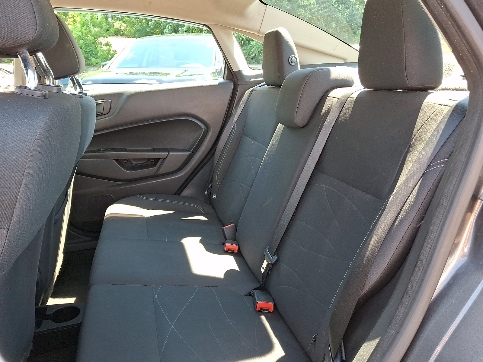 Used 2019 Ford Fiesta SE w/ Cold Weather Package FWD image 9