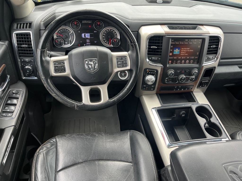 Used 2015 RAM 1500 Laramie w/ Convenience Group image 10