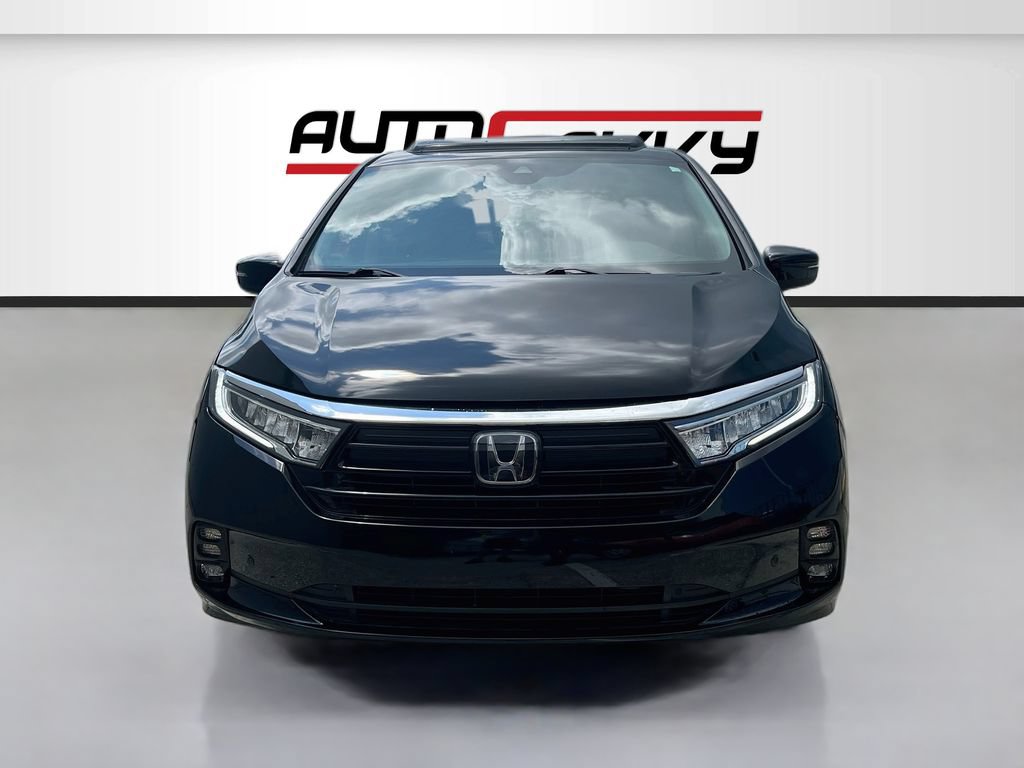 Used 2022 Honda Odyssey Touring image 2