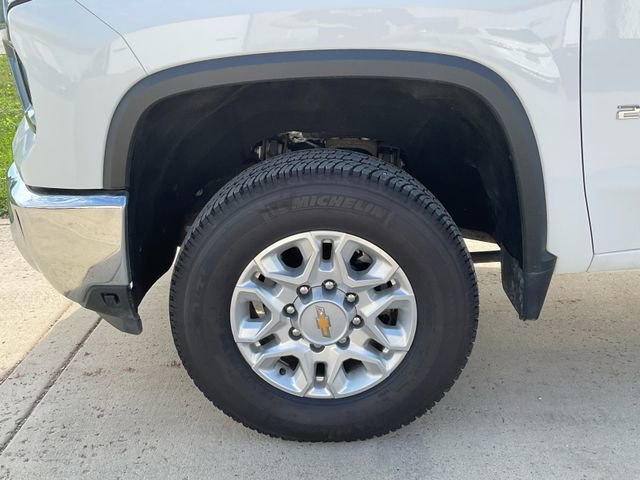 Used 2024 Chevrolet Silverado 2500 LTZ image 12
