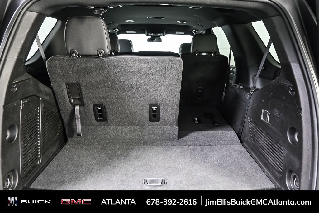 Used 2024 GMC Yukon SLT image 32