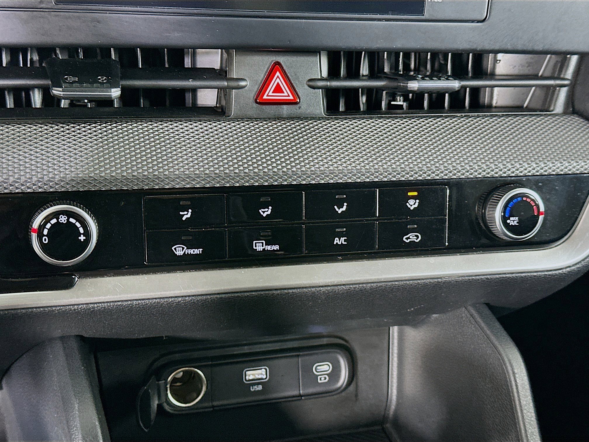 Used 2024 Kia Sportage LX image 23