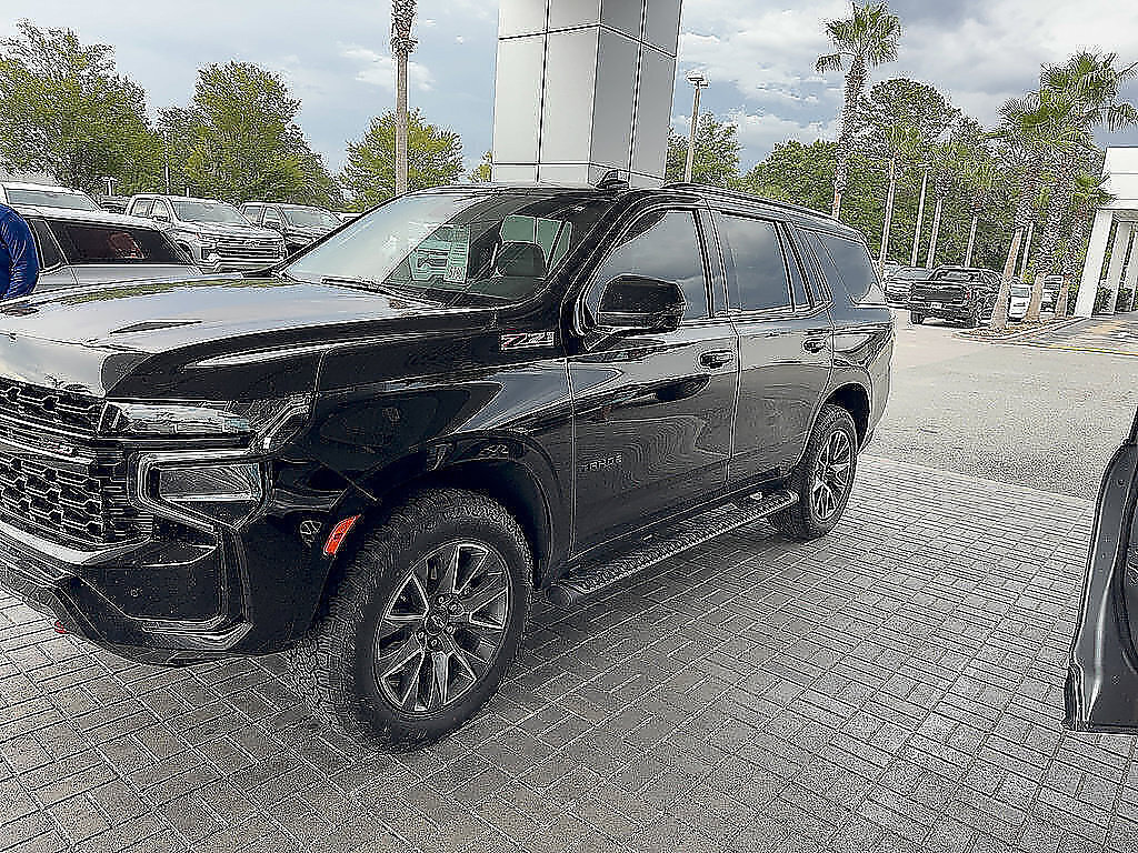 Certified 2023 Chevrolet Tahoe Z71 w/ Luxury Package AWD/4WD image 48