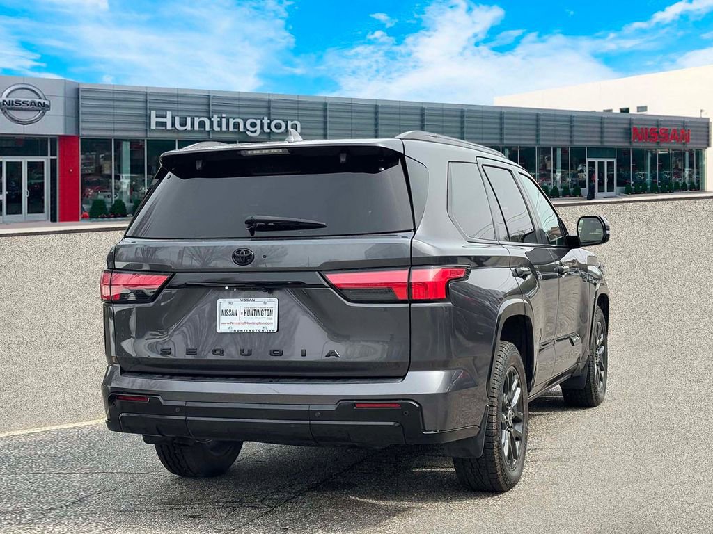 Used 2024 Toyota Sequoia Platinum image 4