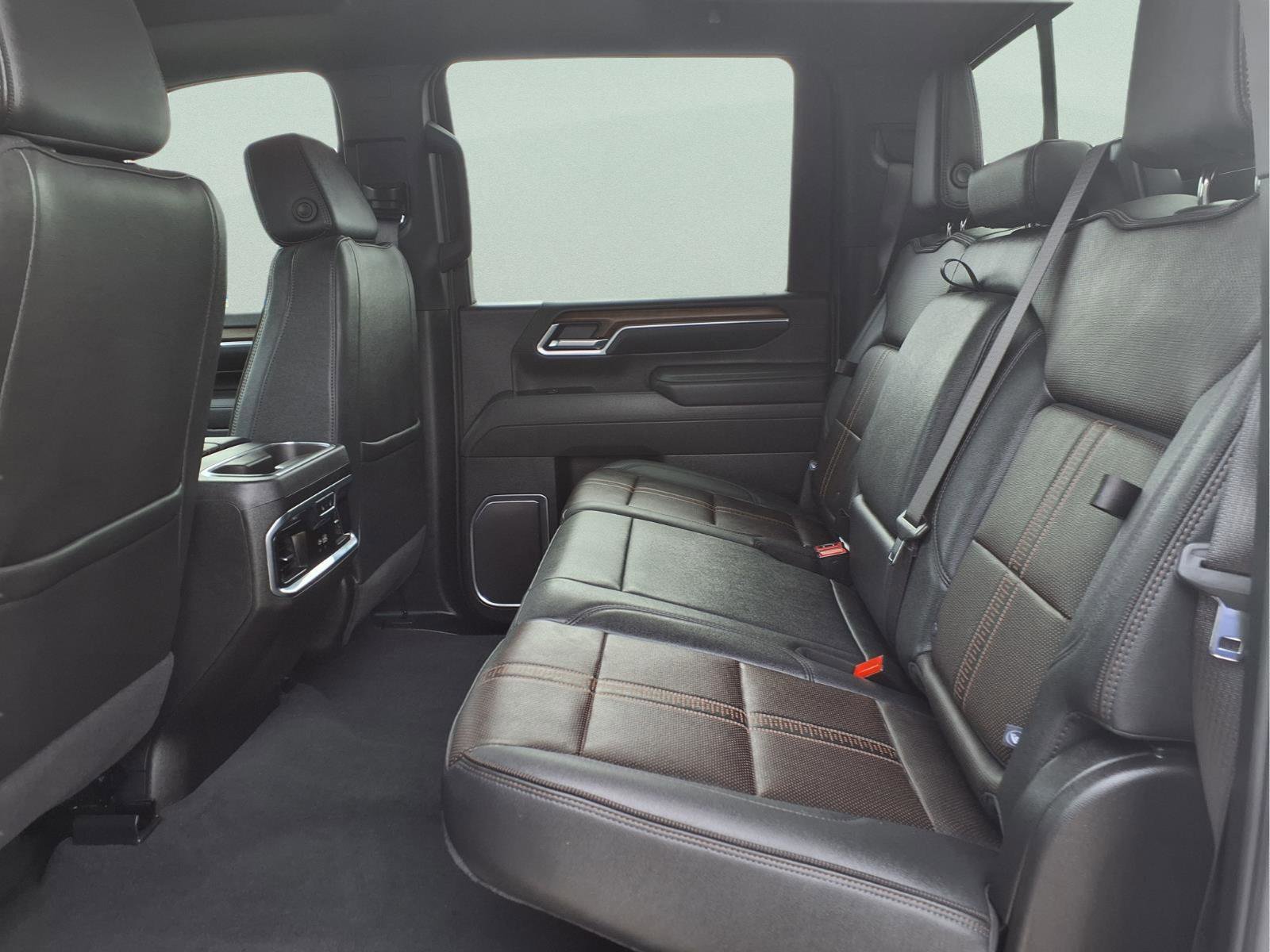 Used 2025 Chevrolet Silverado 2500 High Country w/ High Country Premium Package image 13