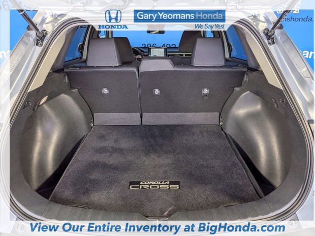 Used 2023 Toyota Corolla Cross LE AWD/4WD image 19