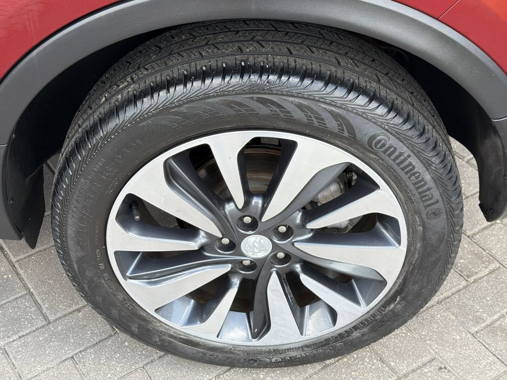 Used 2021 Buick Encore Preferred AWD/4WD image 29