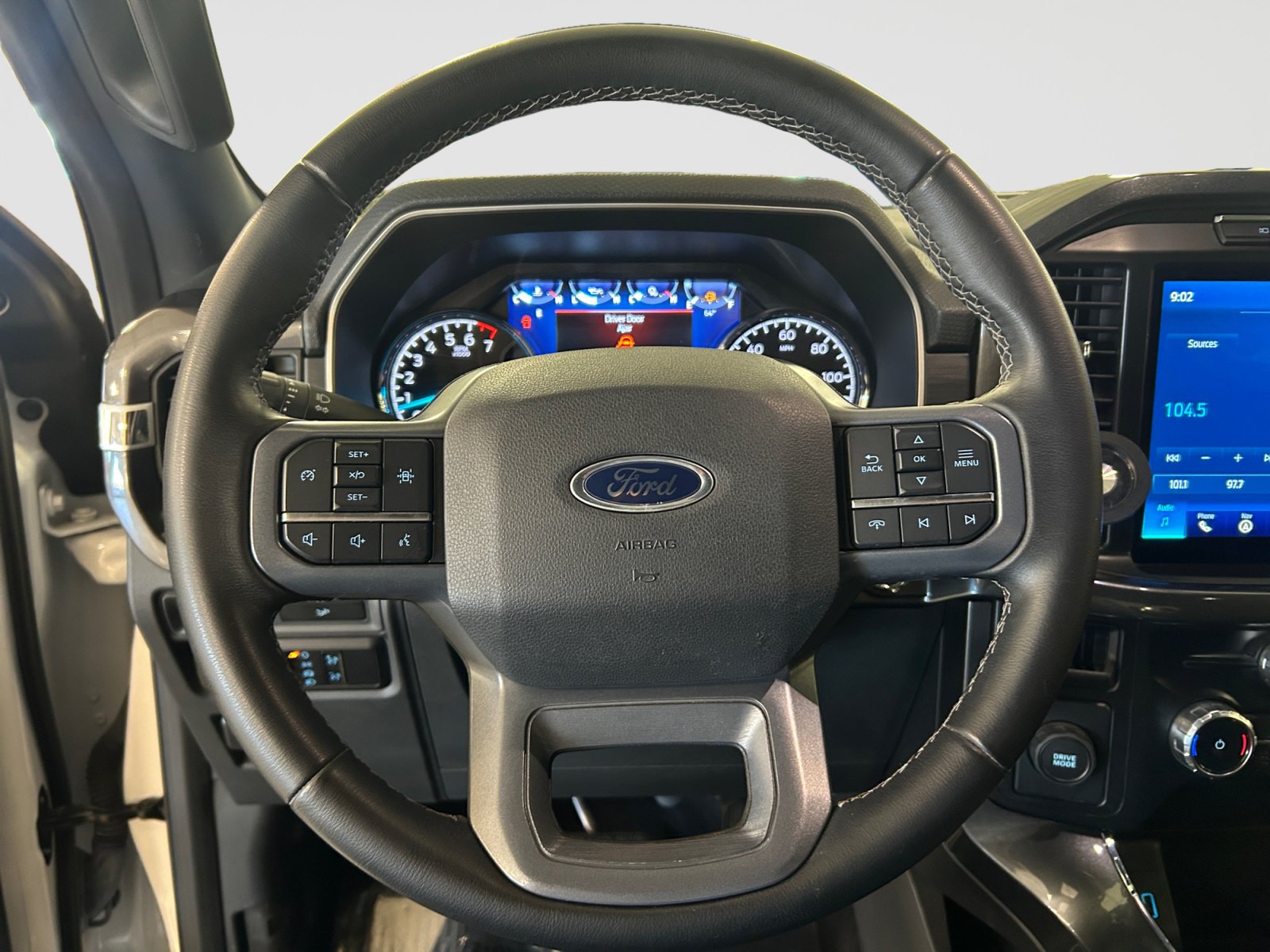 Used 2023 Ford F150 XLT w/ Equipment Group 302A High RWD image 12