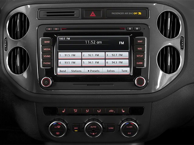 Used 2013 Volkswagen Tiguan SE AWD/4WD image 9