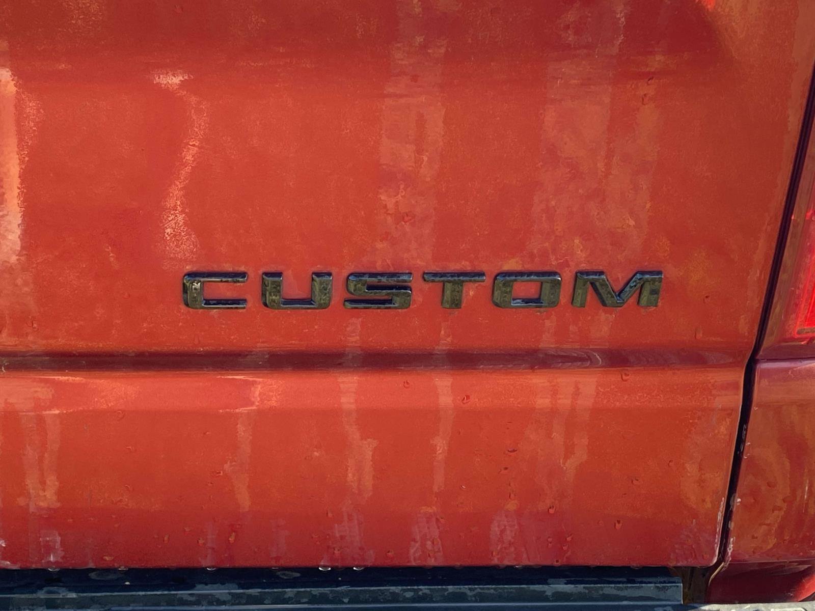 Used 2022 Chevrolet Silverado 1500 Custom w/ LPO, Dark Essentials Package AWD/4WD image 12