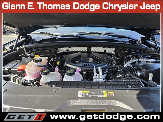 Certified 2023 Jeep Grand Cherokee Overland AWD/4WD image 16