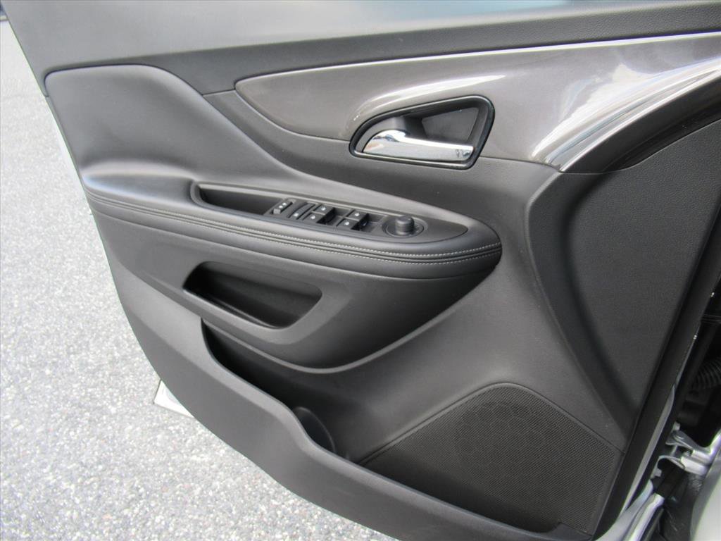 Used 2022 Chevrolet Blazer RS w/ Enhanced Convenience Package image 32