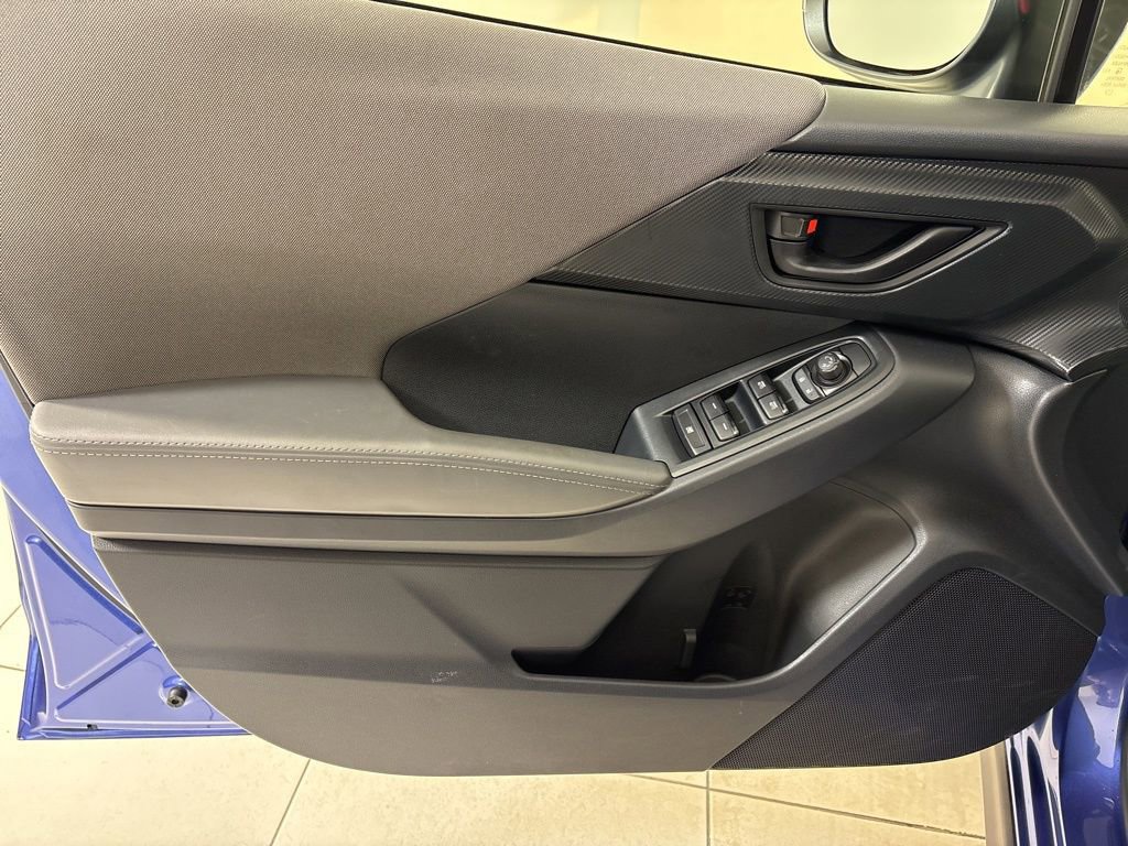 Used 2025 Subaru Crosstrek 2.0i Premium image 16