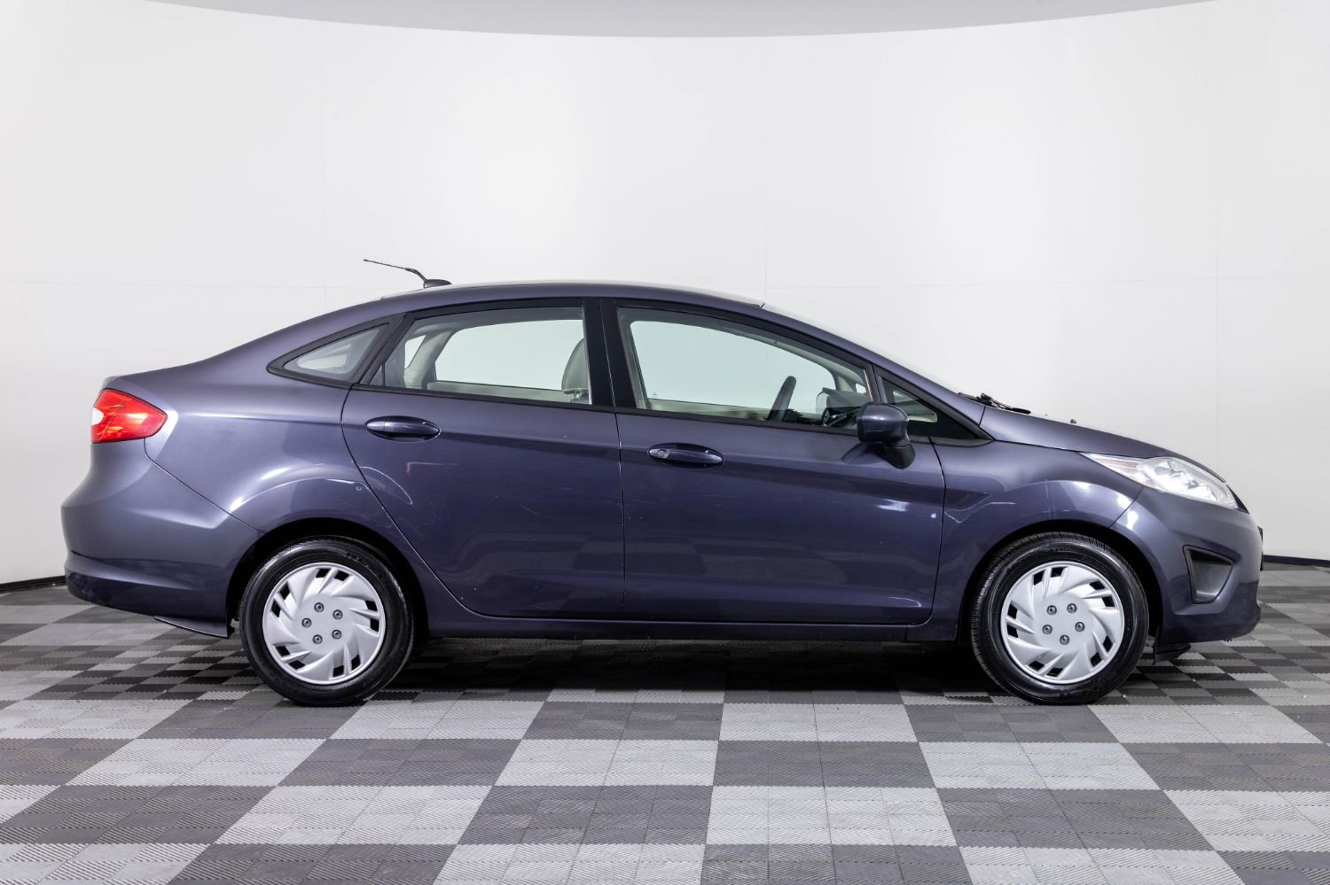Used 2012 Ford Fiesta S image 9