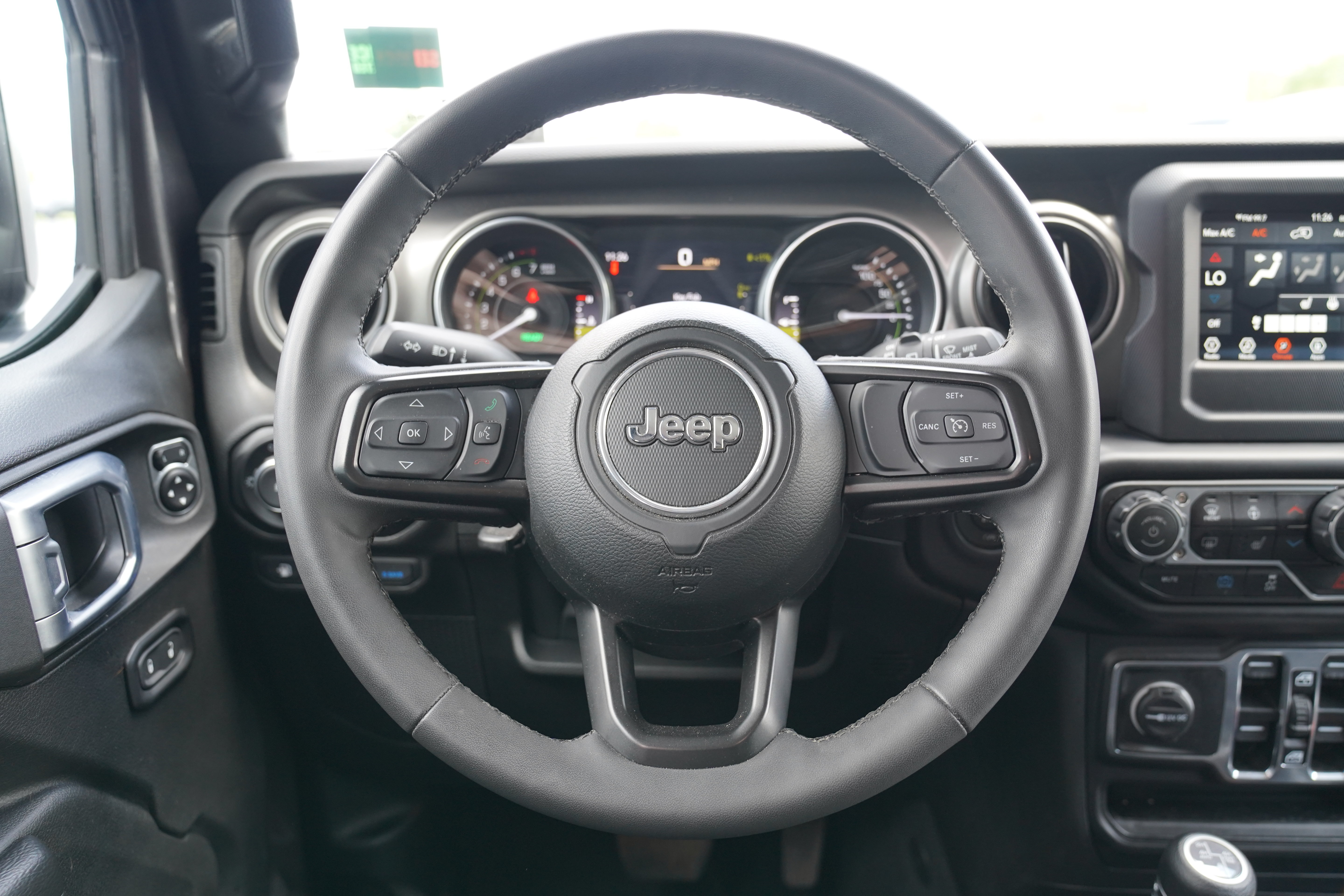 Used 2023 Jeep Wrangler Unlimited w/ Cold Weather Group AWD/4WD image 15