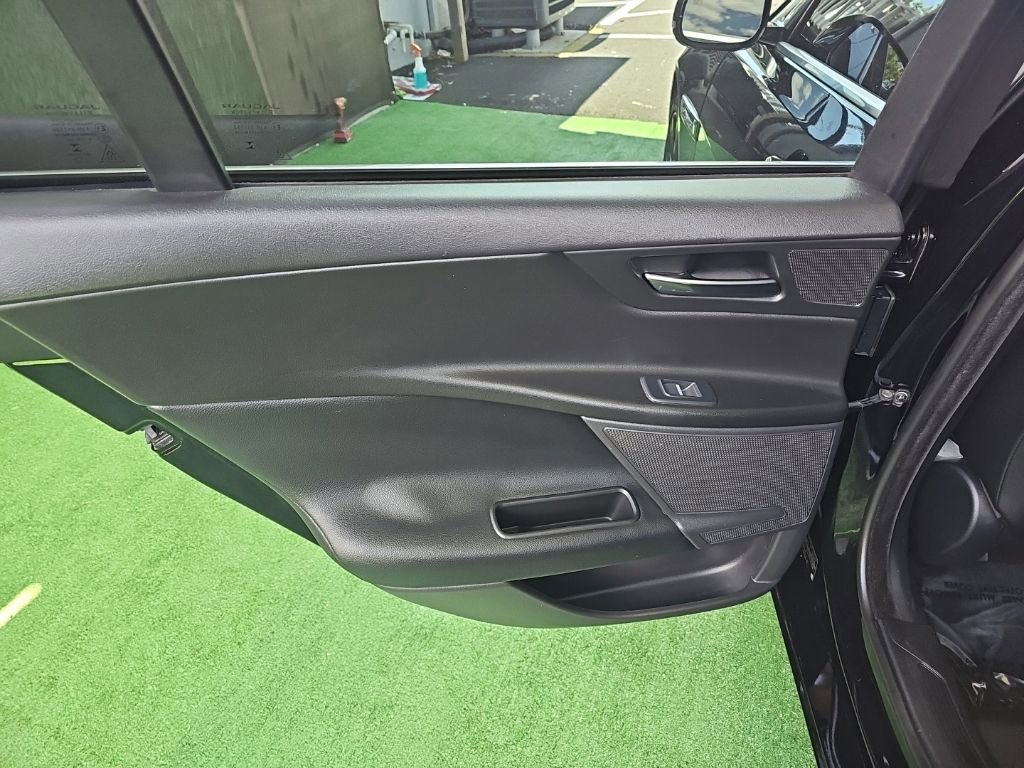 Used 2019 Jaguar XE Premium AWD/4WD image 36
