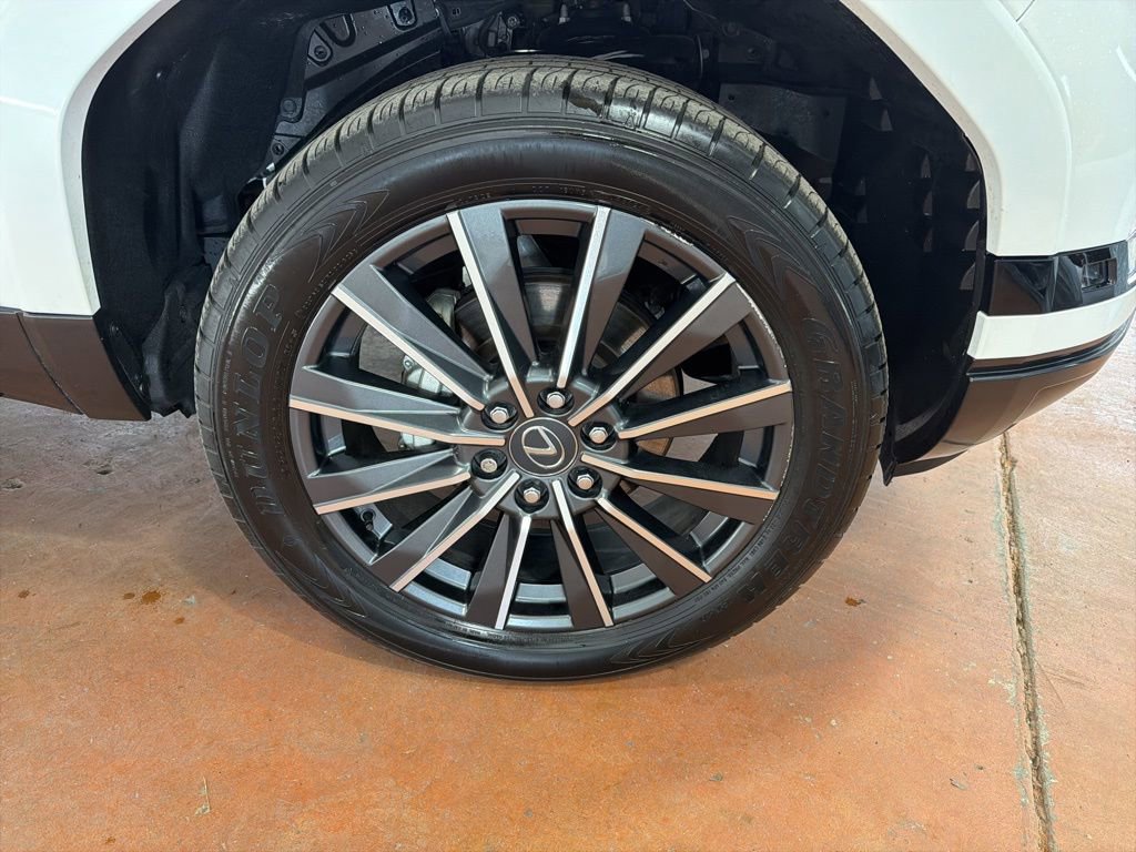 Used 2024 Lexus GX 550 w/ Accessory Package (Z1) image 10