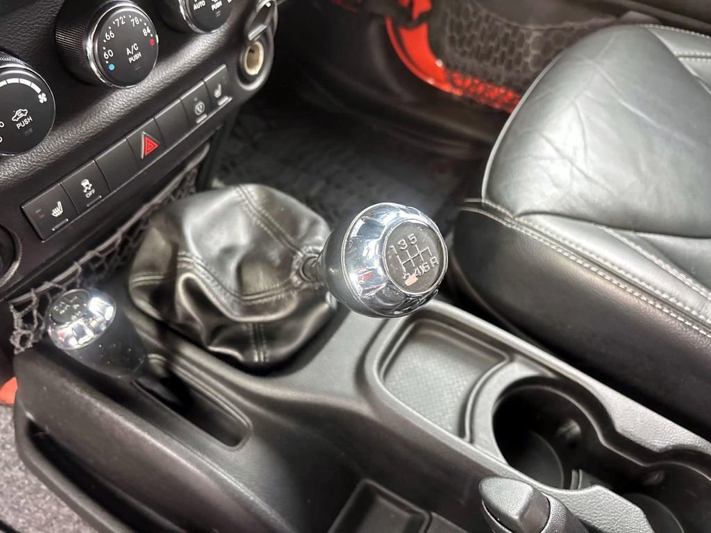 Used 2015 Jeep Wrangler Rubicon image 22