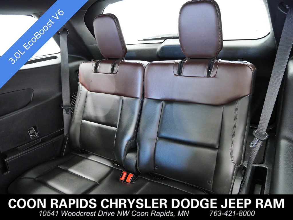 Used 2022 Ford Explorer Platinum w/ Equipment Group 601A AWD/4WD image 12