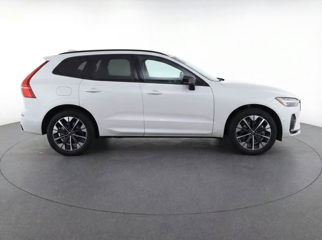 New 2026 Volvo XC60 B5 Plus w/ Climate Package image 41