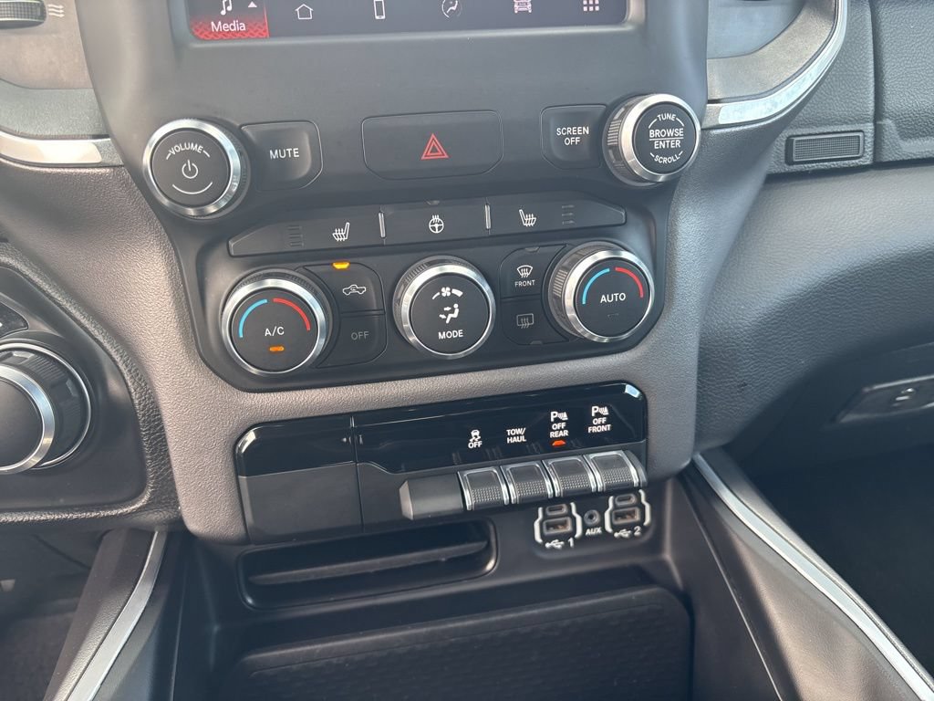 Used 2022 RAM 1500 Big Horn AWD/4WD image 14