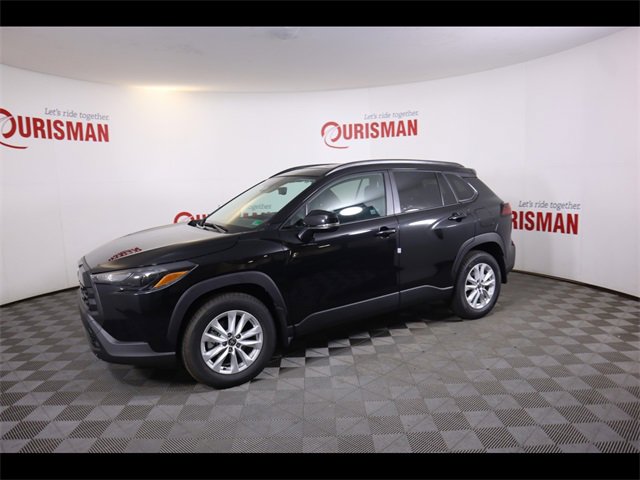 Used 2026 Toyota Corolla Cross LE image 4