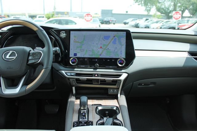 Used 2025 Lexus RX 350 AWD w/ Convenience Package image 17