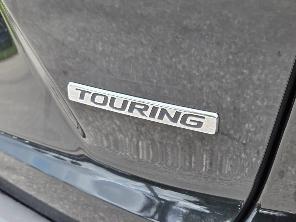 Certified 2017 Honda CR-V Touring image 17