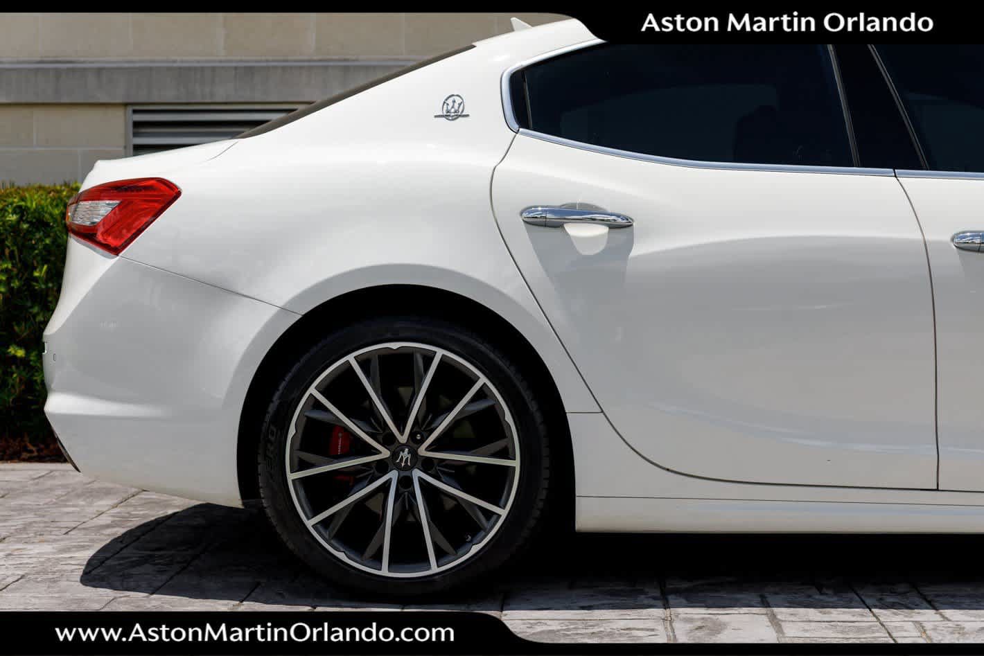 Used 2020 Maserati Ghibli GranLusso RWD image 17