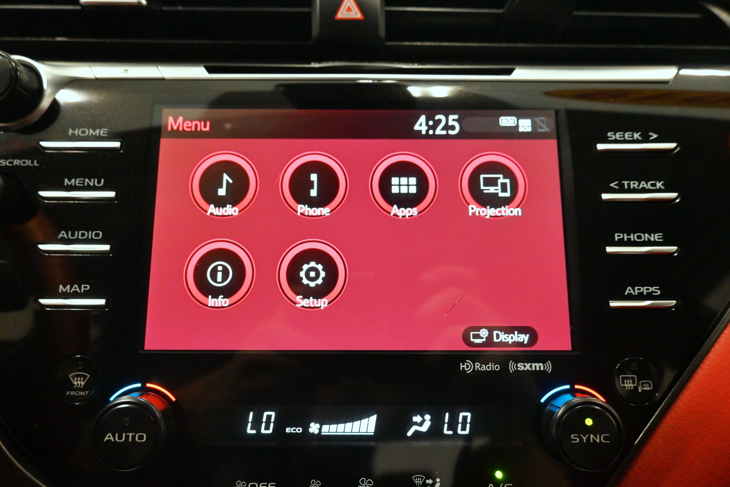 Used 2019 Toyota Camry XSE FWD image 13
