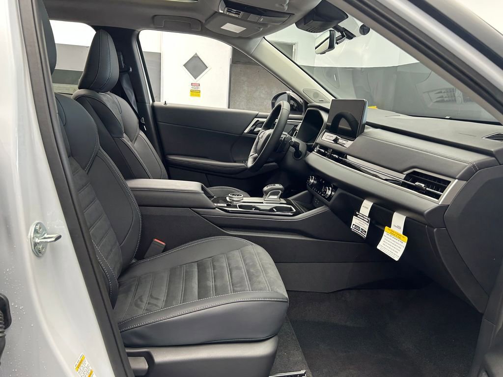New 2026 Mitsubishi Outlander Trail Edition image 52