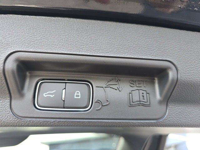 New 2025 Ford Explorer ST-Line w/ Premium Package image 27