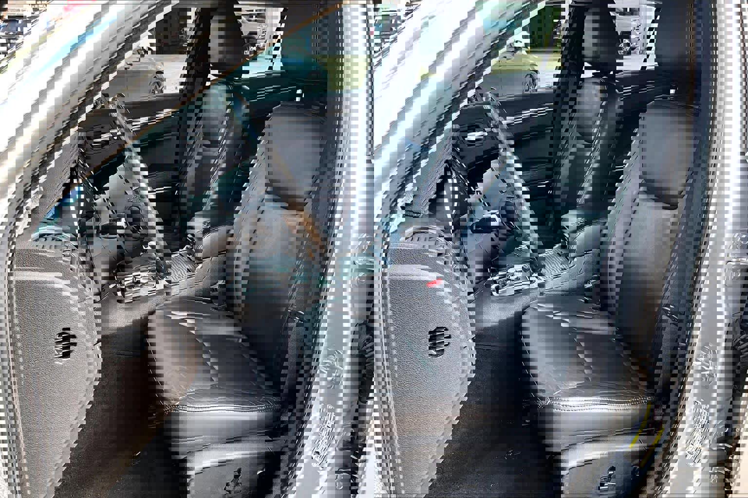 Used 2019 Chrysler 300 Touring L w/ Quick Order Package 22F image 8